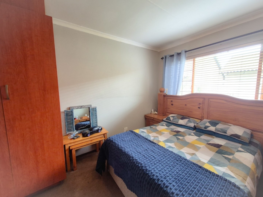 2 Bedroom Property for Sale in Vaalpark Free State